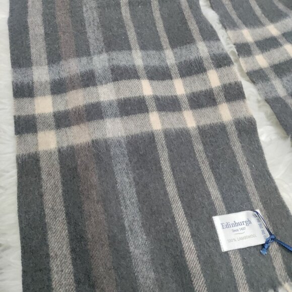 NWT Edinburgh 100% Lambswool Cozy Tartan Unisex Oversized Scarf Check Taupe - Picture 3 of 9